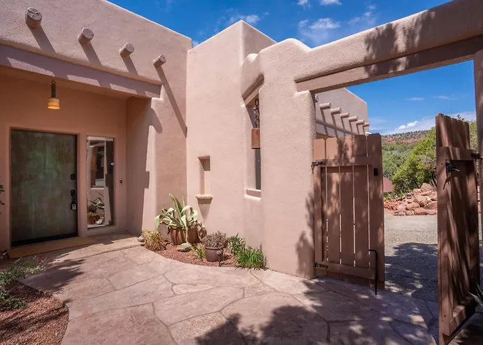 Red Rock View, Hot Tub, 3914sqft, Pets