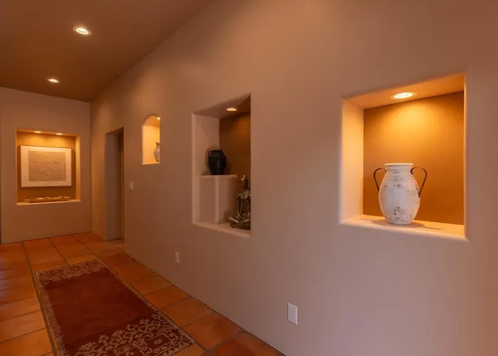 Red Rock View, Hot Tub, 3914sqft, Pets *